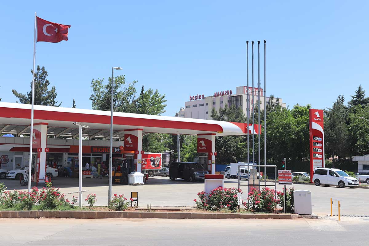 Akaryakıt İstasyonu