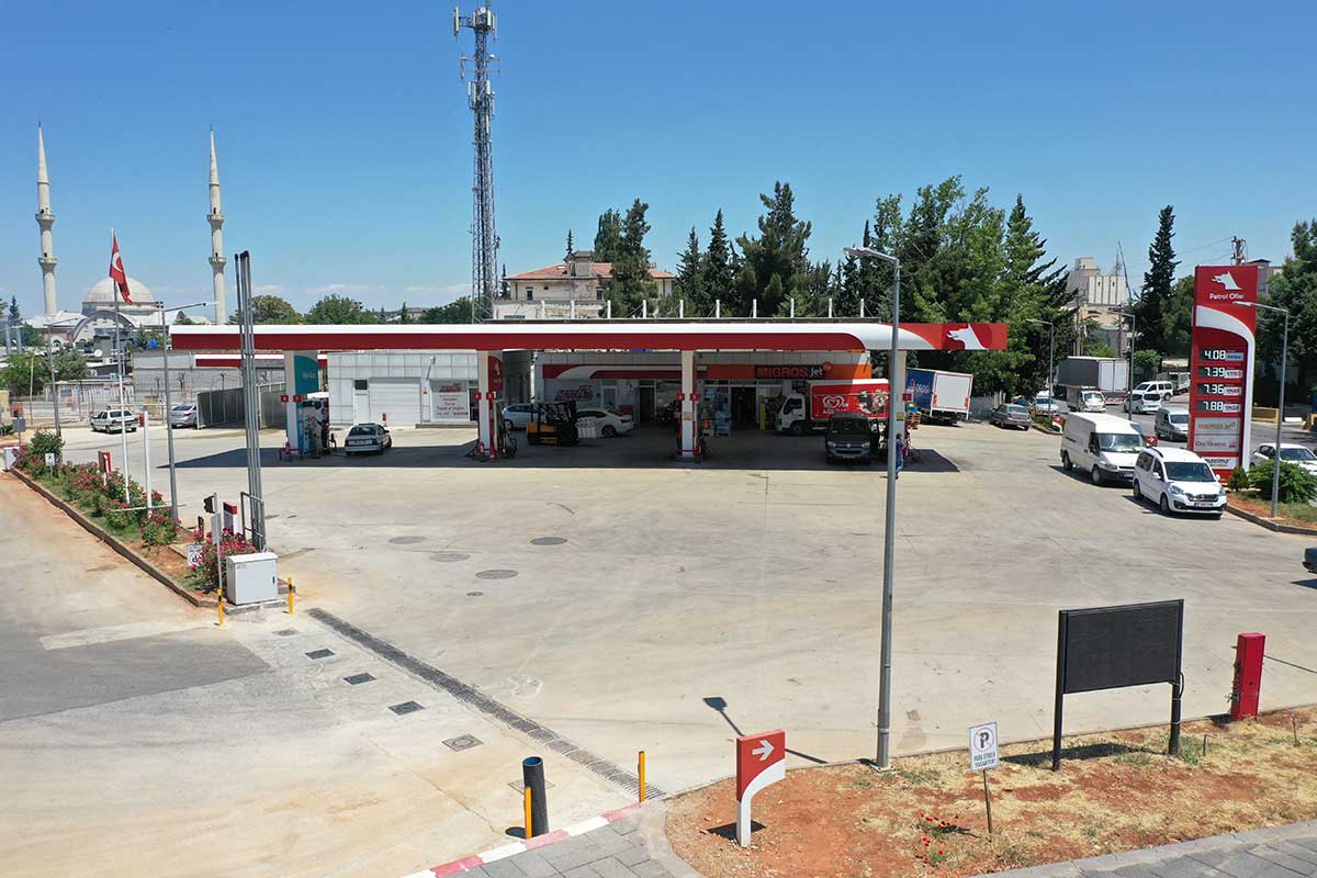 Akaryakıt İstasyonu